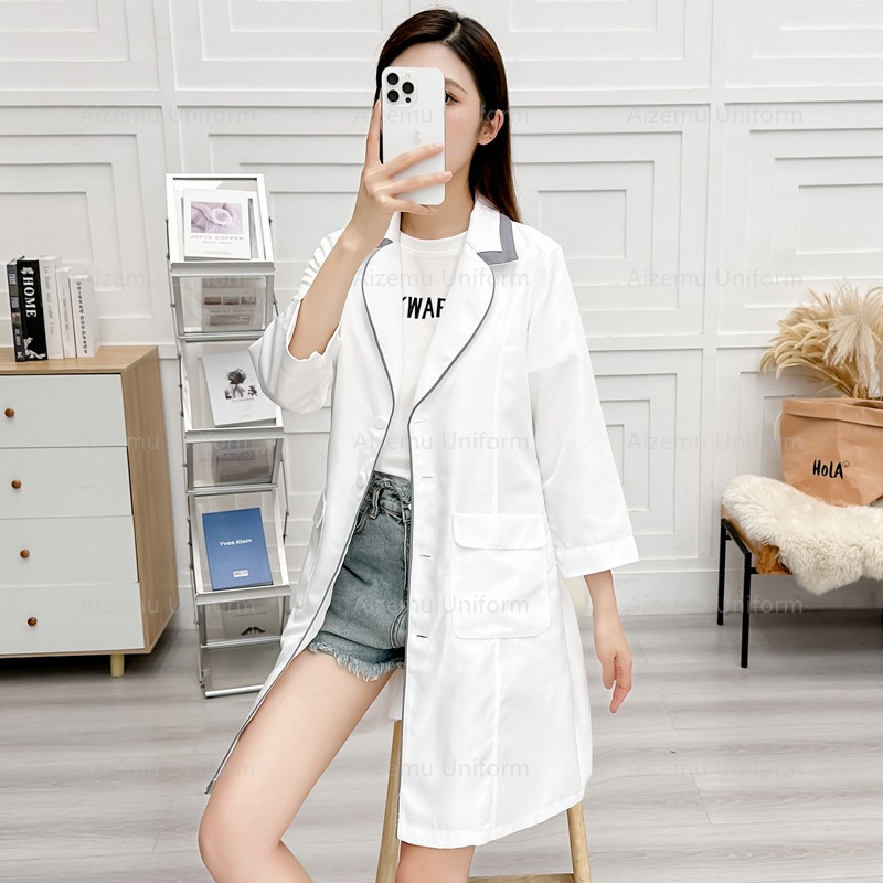 زي تجميل أسود مع رداء التجميل  - مراجعة Medical Lab Hospital وسعره