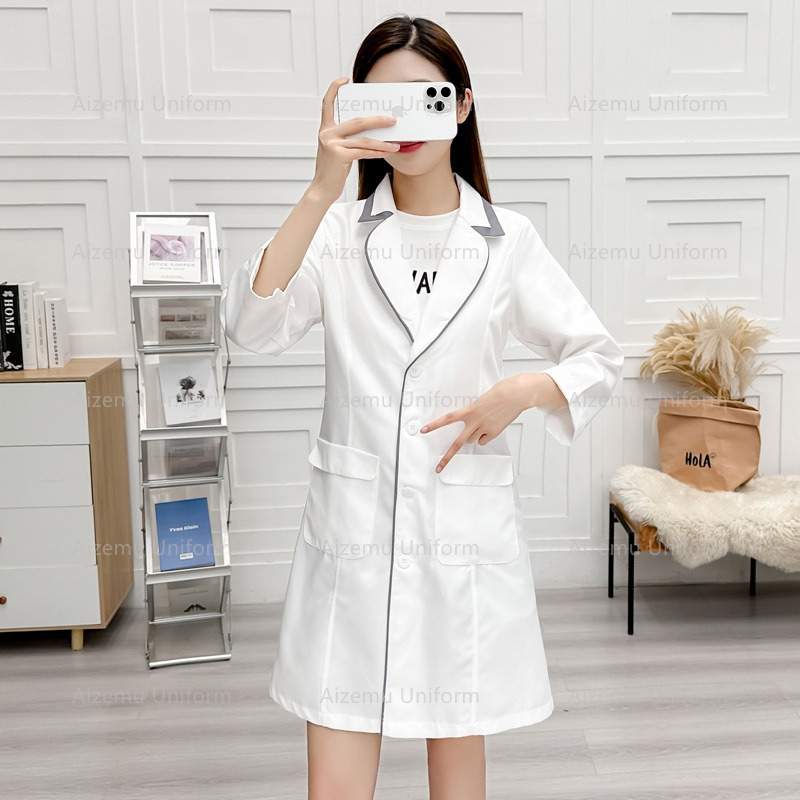 زي تجميل أسود مع رداء التجميل  - مراجعة Medical Lab Hospital وسعره